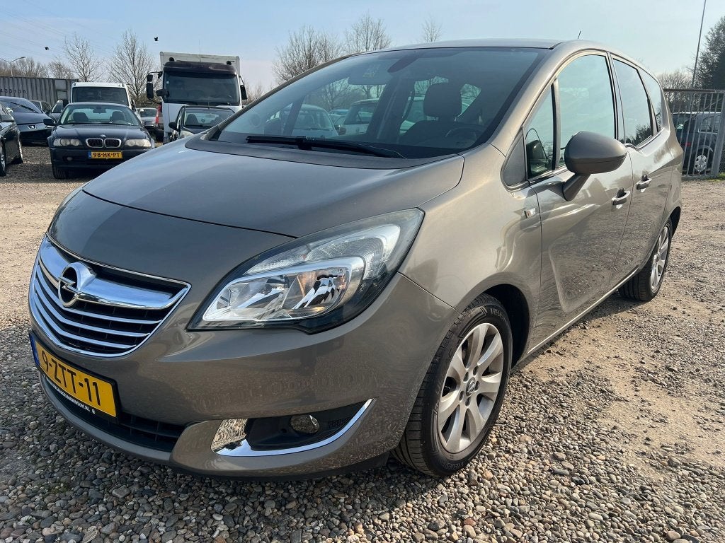 Opel Meriva 1.4 Turbo Cosmo (bj 2015), Auto's, Gebruikt, 4 cilinders, Bruin, Origineel Nederlands