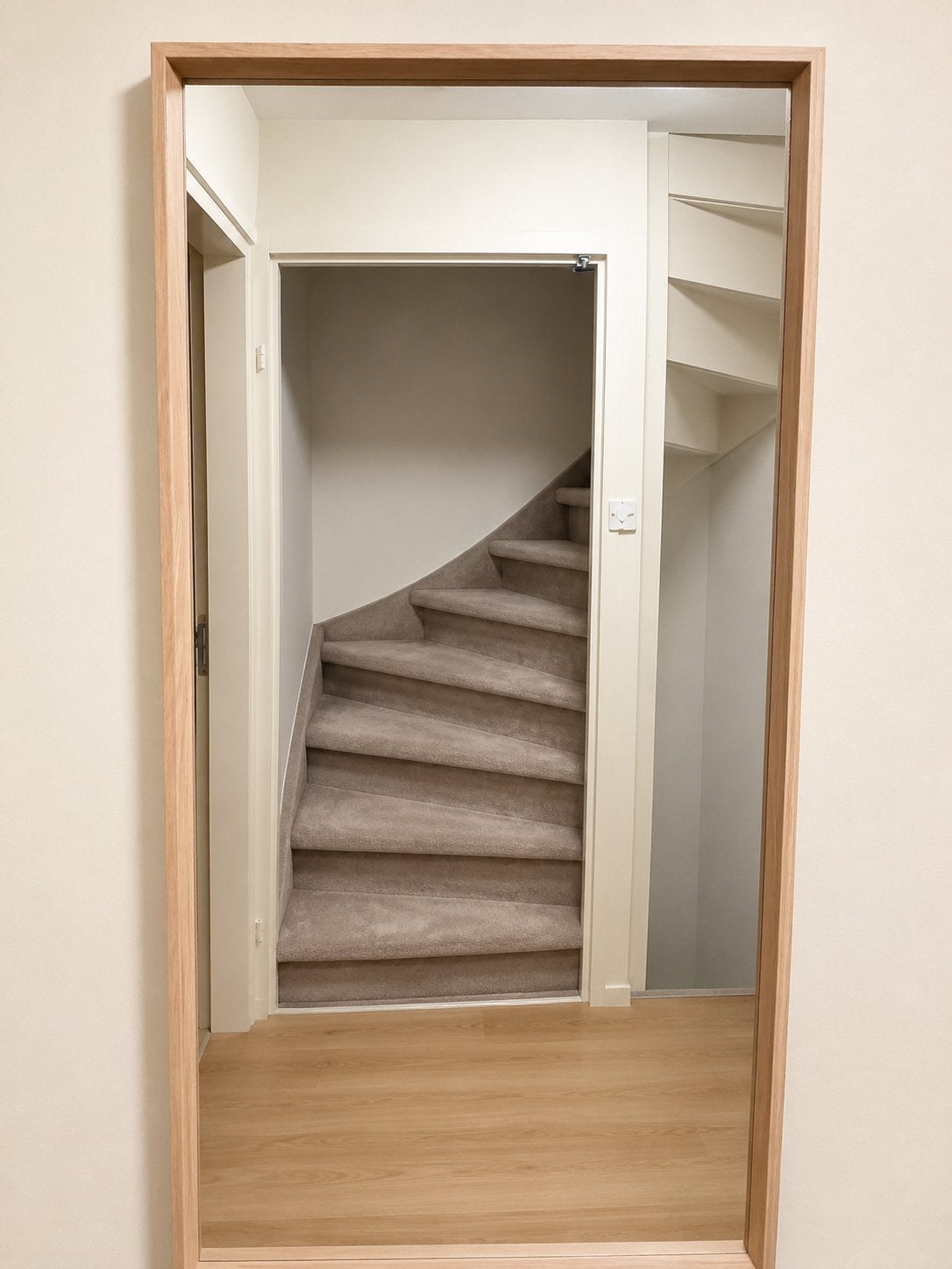 IKEA NISSEDAL spiegel – zo goed als nieuw, Ophalen, Zo goed als nieuw, Rechthoekig, Minder dan 50 cm