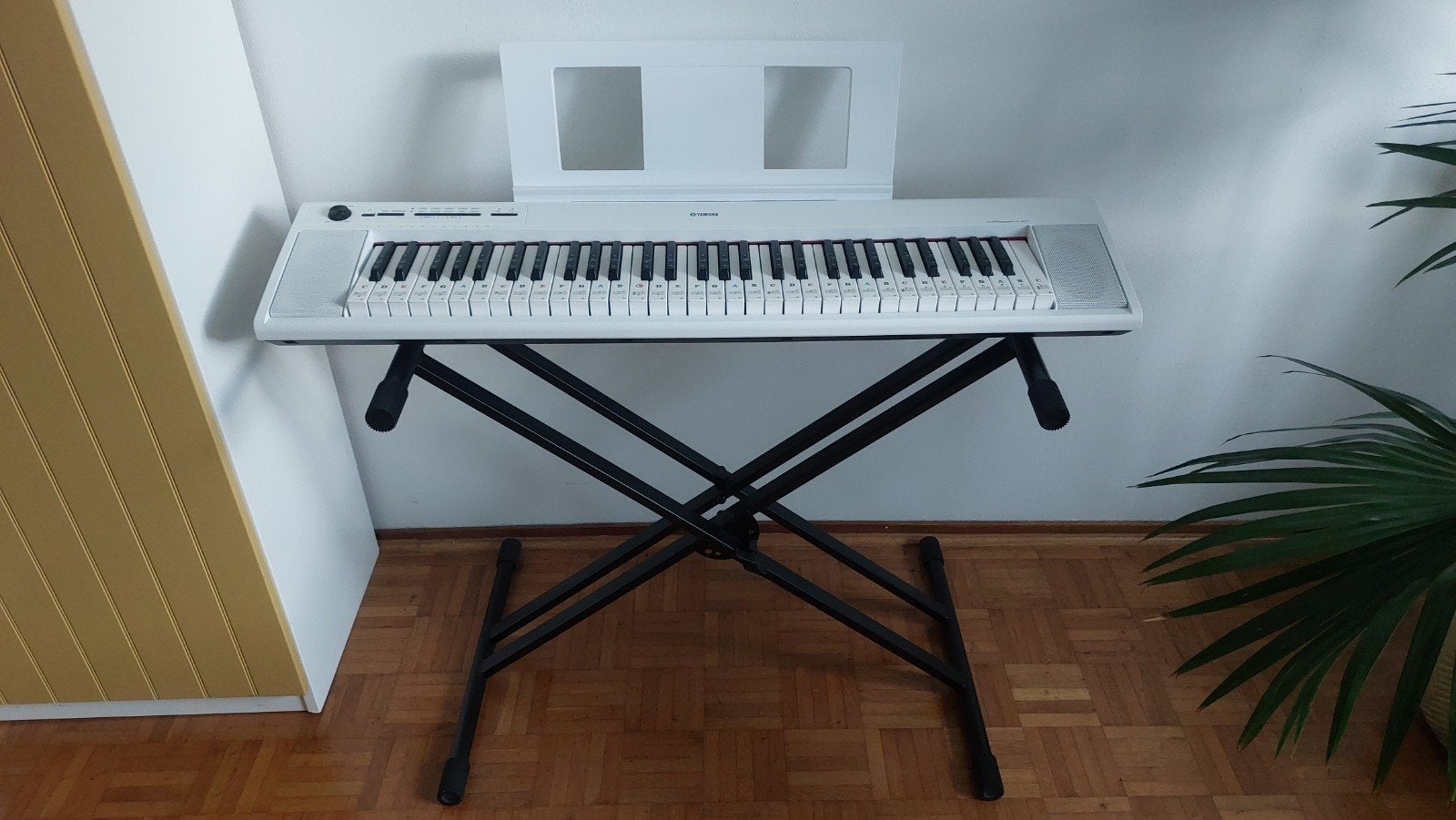 Digitale piano Yamaha - incl. standaard + krukje, Muziek en Instrumenten, Keyboards, Ophalen, 61 toetsen, Yamaha, Zo goed als nieuw