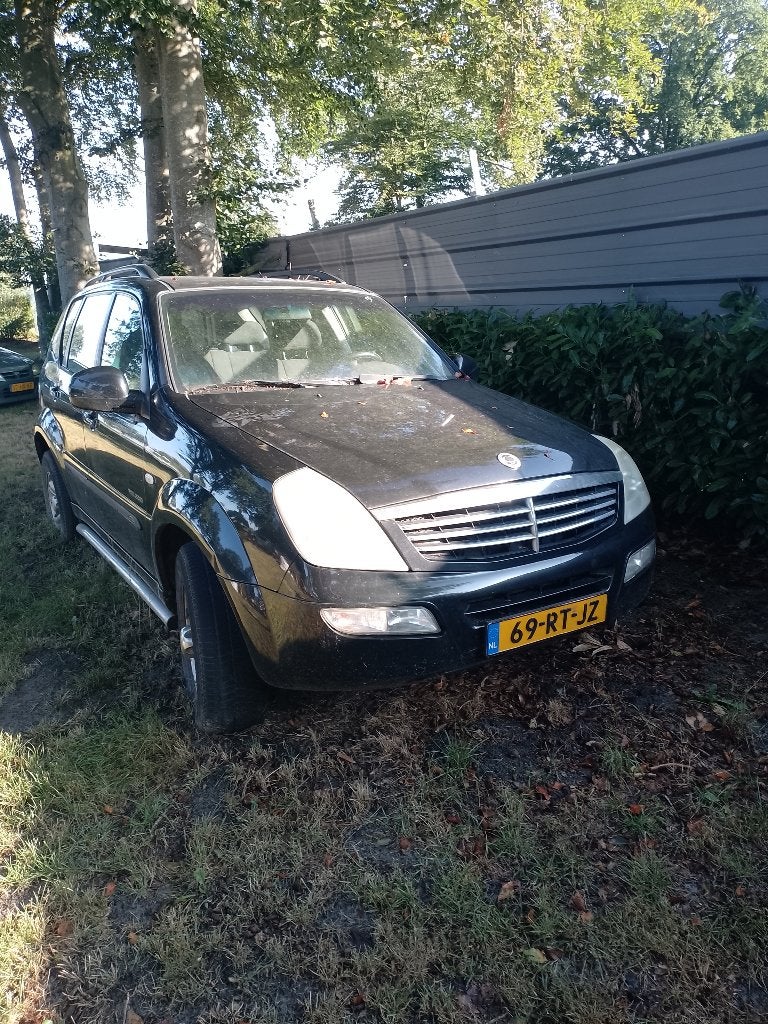 SsangYong Rexton 2.3 E 2005 Zwart, Auto's, SsangYong, Voorwielaandrijving, Stof, 4 cilinders, Zwart