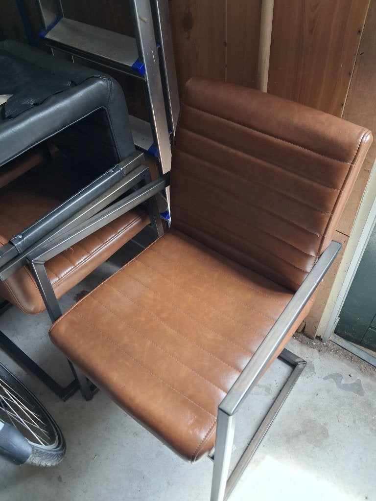 Gratis industriele stoelen, Ophalen, Gebruikt, Overige kleuren, Metaal