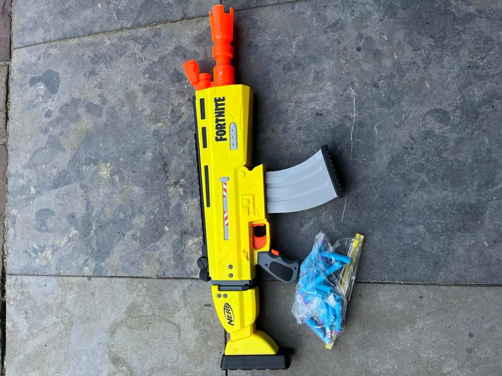 Nerf Fortnite AR-L gemotoriseerde dartblaster, Ophalen of Verzenden, Zo goed als nieuw, Jongen of Meisje