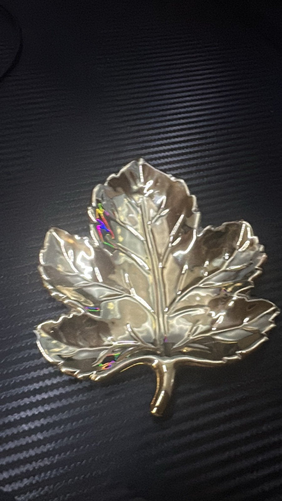 Decoratieve schaal in de vorm van een blad, goudkleurig, Ophalen of Verzenden, Zo goed als nieuw, Goud, Metaal