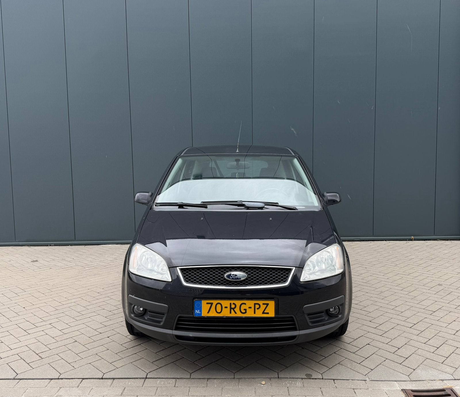Ford Focus C-Max 1.8 | NIEUWE APK | AIRCO | CRUISE | NAP |, Auto's, Voorwielaandrijving, 125 pk, 4 cilinders, Zwart