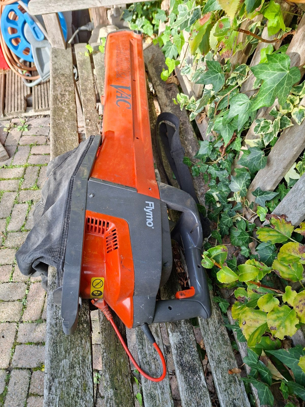 Flymo Bladblazer en Zuiger in één - Elektrisch, Ophalen, Gebruikt, Met opvangzak, Elektrisch