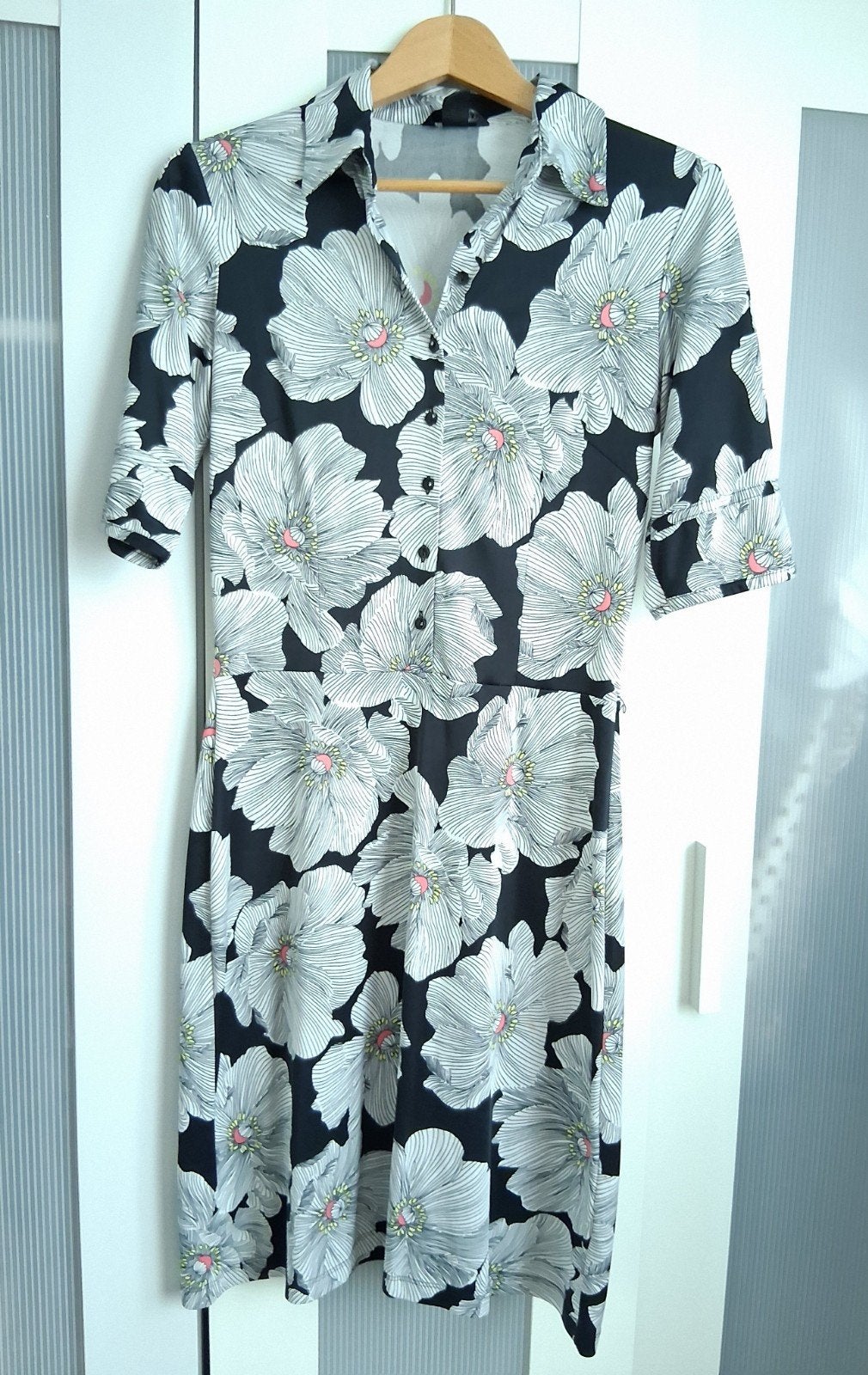 Vintage H&M Bloemenjurk Zwart Wit - Maat 38, Maat 38/40 (M), H&M, Zwart, Ophalen of Verzenden