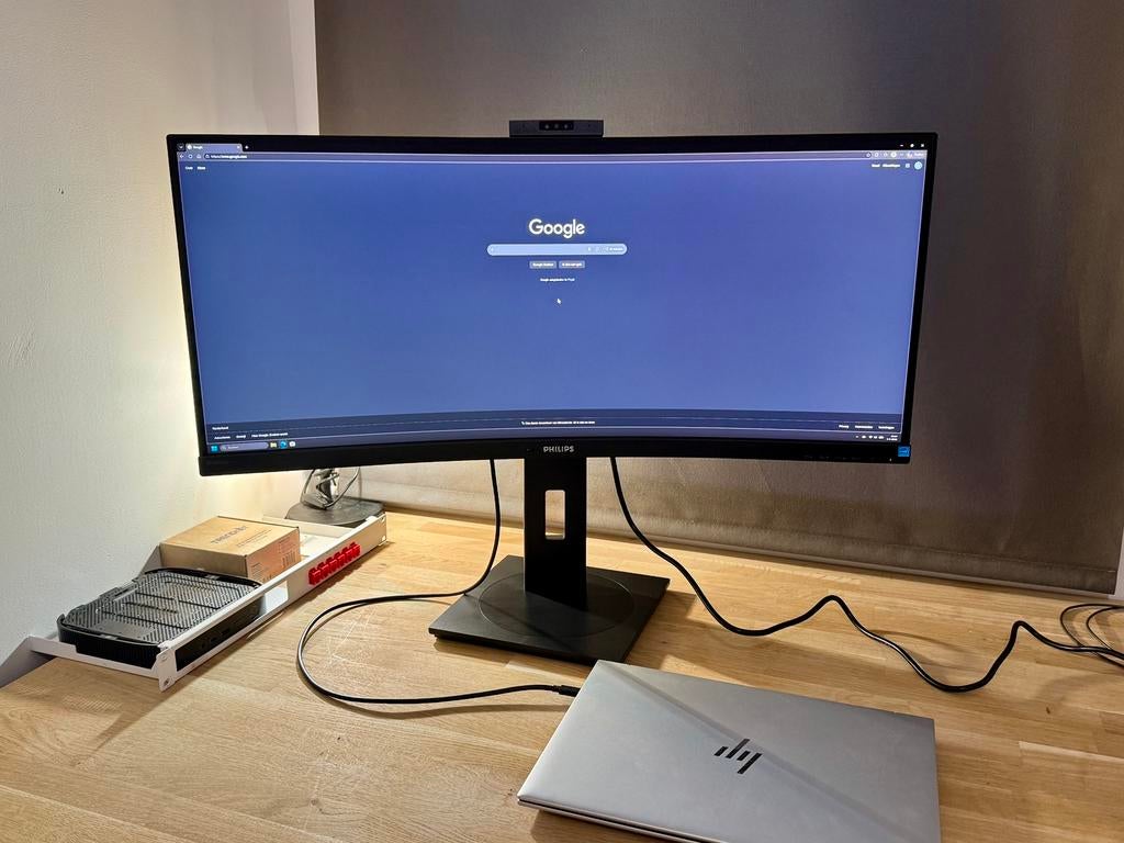 Philips 346P1C - 34” UltraWide (USB-C & Gezichtsherkenning), Computers en Software, Monitoren, Zo goed als nieuw, 61 t/m 100 Hz