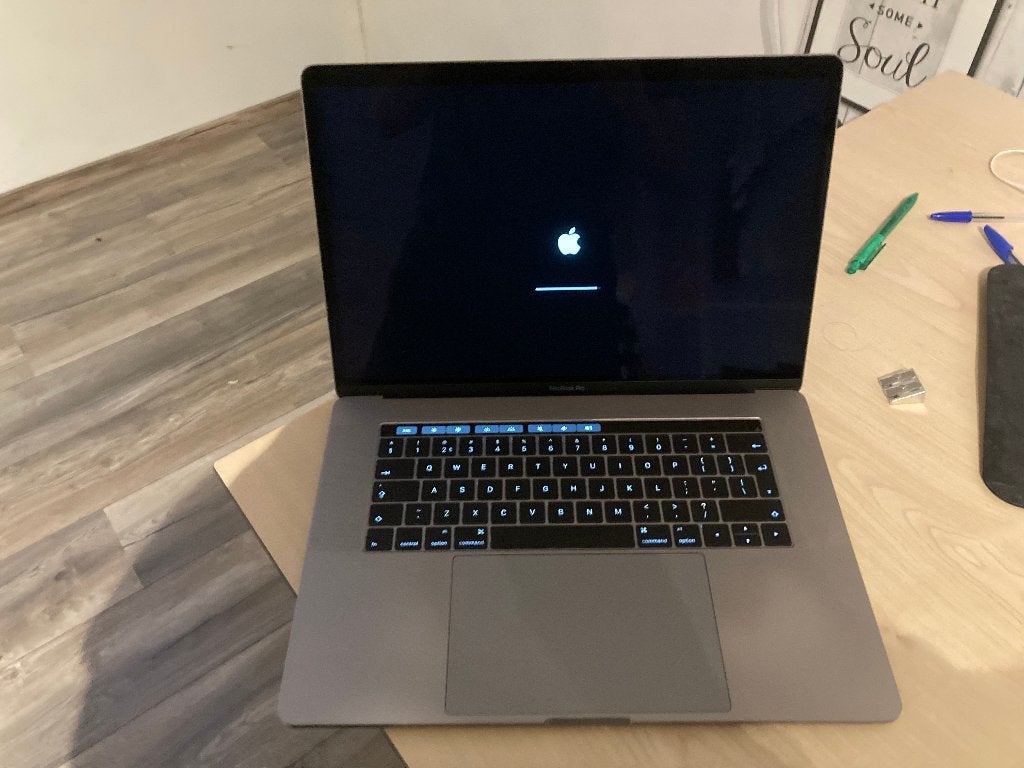 MacBook Pro 15" i7 16GB RAM 500GB SSD, Gebruikt, 2 tot 3 Ghz, 512 GB, 16 GB