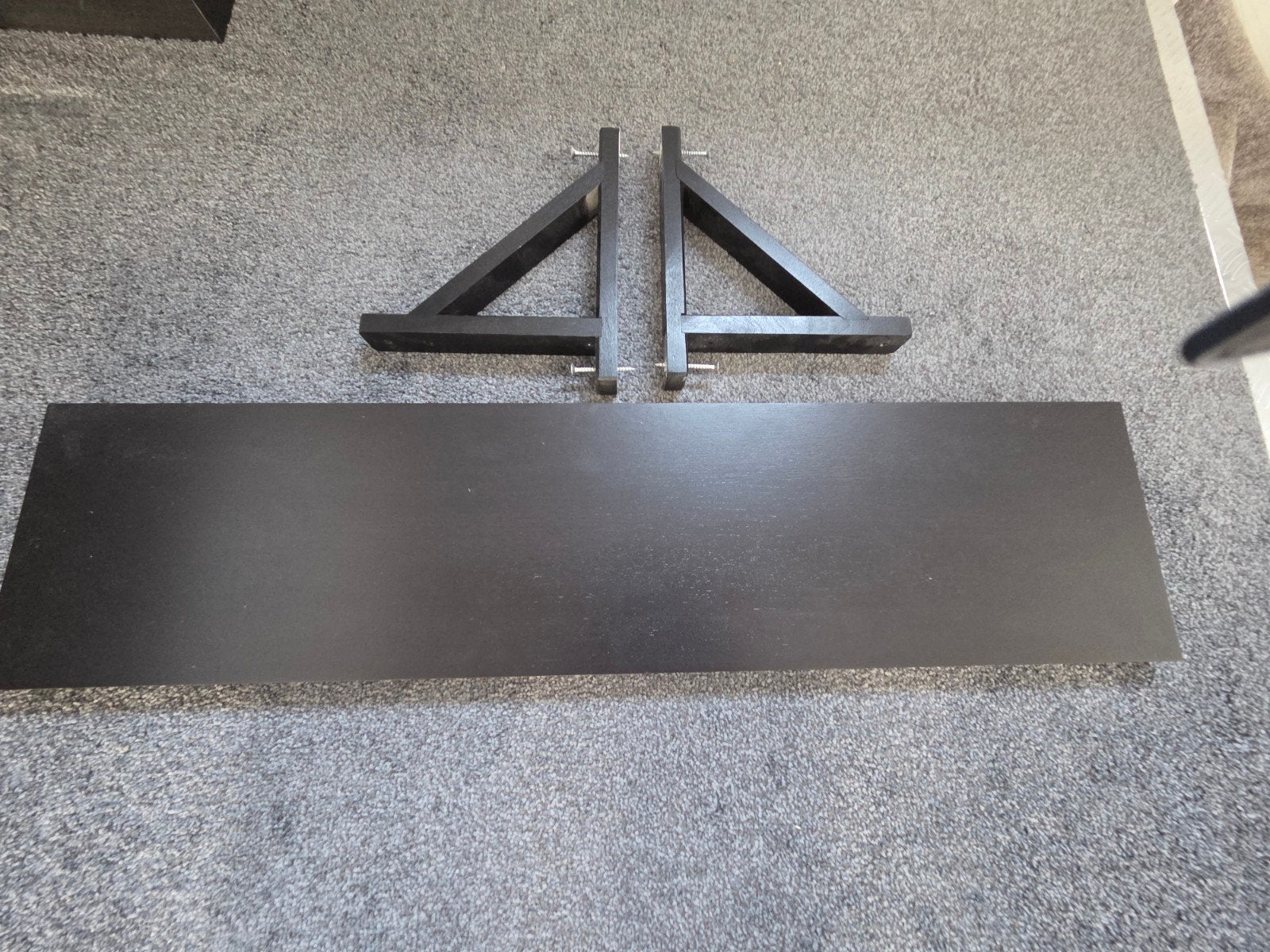 Wandplank Ikea 79x19 cm zwartbruin, Huis en Inrichting, Woonaccessoires | Wandplanken en Boekenplanken, Ophalen