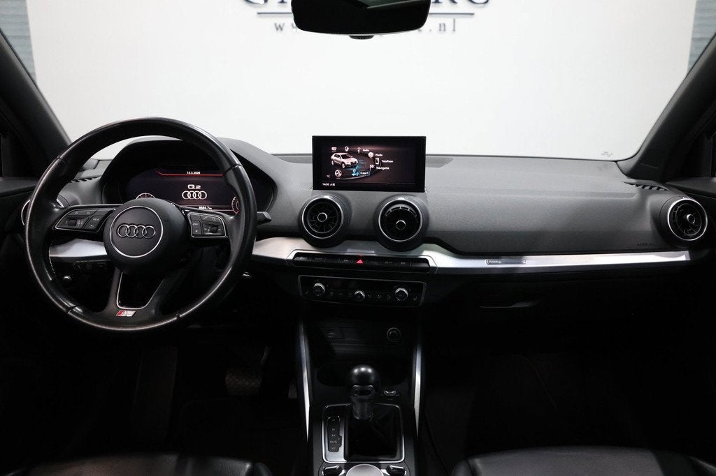 Audi Q2 1.4 TFSI CoD S-line BTW/ED/PANO/LEER+S.VERWARMING/19, Auto's, Gebruikt, 4 cilinders, 150 pk, Leder