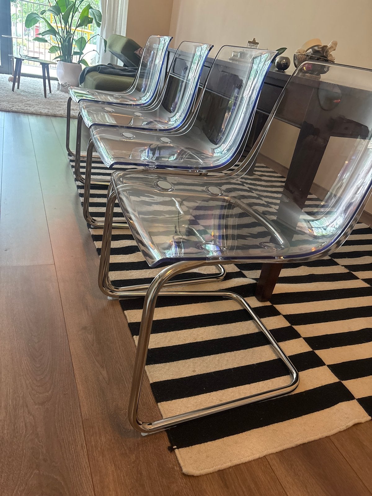 Set van 4 transparante stoelen met metalen onderstel, Kunststof, Gebruikt, Overige kleuren, Ophalen of Verzenden