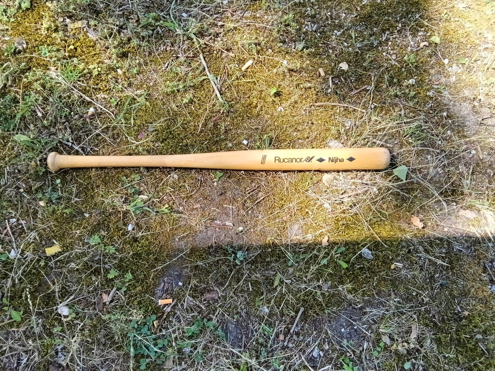 Honkbalknuppel rucanor nijha, Ophalen