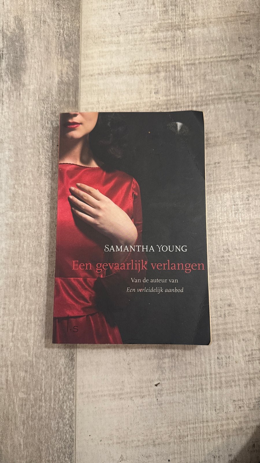 Een gevaarlijk verlangen - Samantha Young, Boeken, Ophalen of Verzenden, Gelezen, Nederland