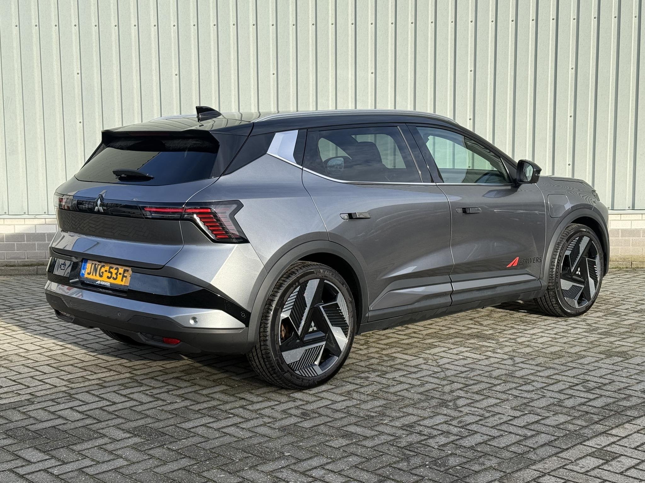 Mitsubishi Eclipse Cross Instyle 87 kWh / 625 KM WLTP / 8 Ja, Auto's, Automatische klimaatregeling, 1801 kg, SUV of Terreinwagen
