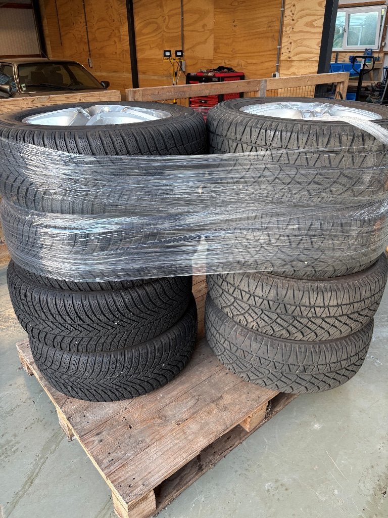 Porsche Cayenne 2005, Winterbanden & Latitude Cross, Ophalen, 18 inch, Gebruikt, 255 mm