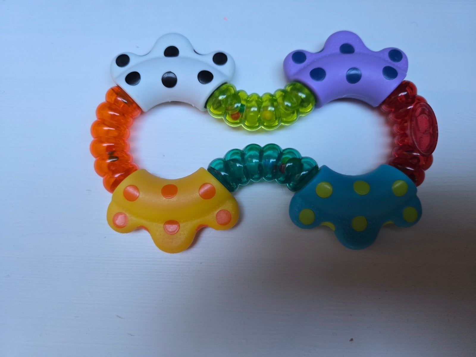 Kleurrijke Playgro rammelaar/bijtring, Verzenden, Rammelaar, Met geluid