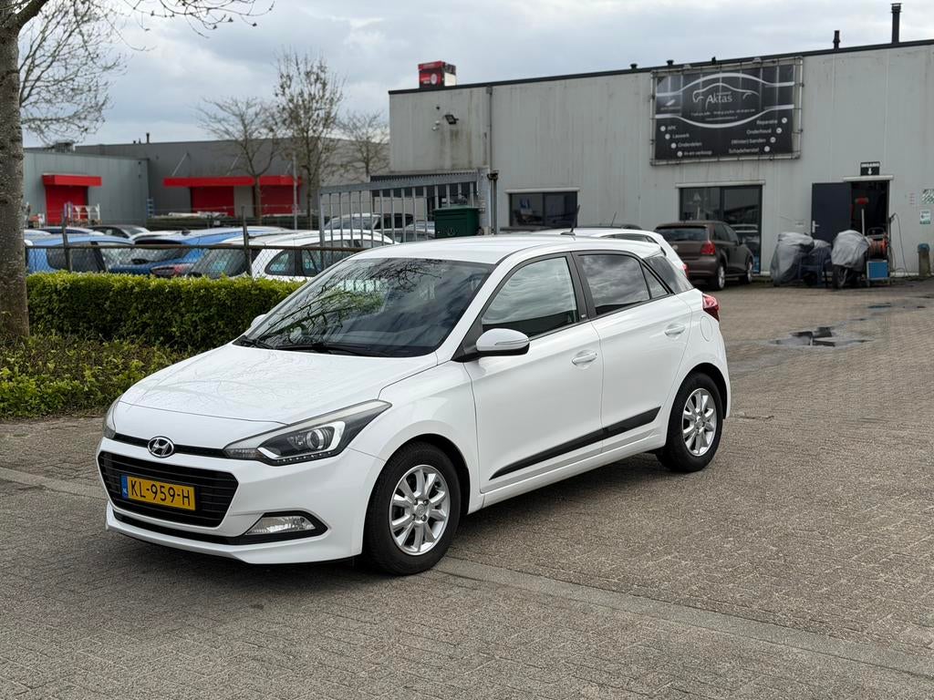 Hyundai i20 1.0 T-gdi 5-DRS 2017 Wit Airco,Camera,Lane assis, Auto's, Hyundai, Bedrijf, i20, ABS, Achteruitrijcamera, Airbags
