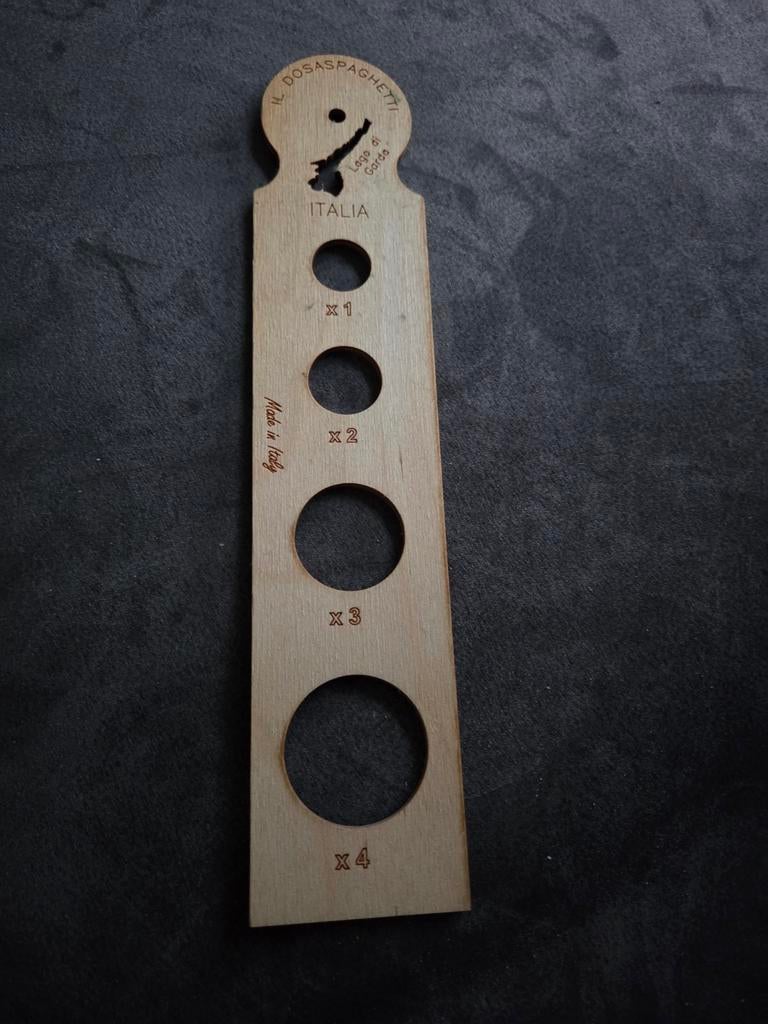 Houten spaghettimeter uit Italië, Ophalen of Verzenden, Zo goed als nieuw, Hout