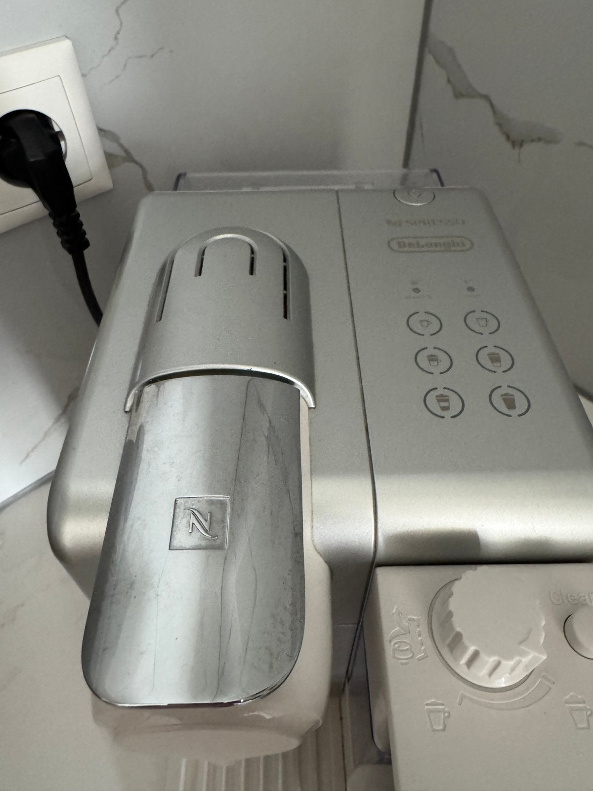 Nespresso DeLonghi Koffiemachine - Zo goed als nieuw, Witgoed en Apparatuur, Koffiezetapparaten, Ophalen, Koffiemachine, Zo goed als nieuw
