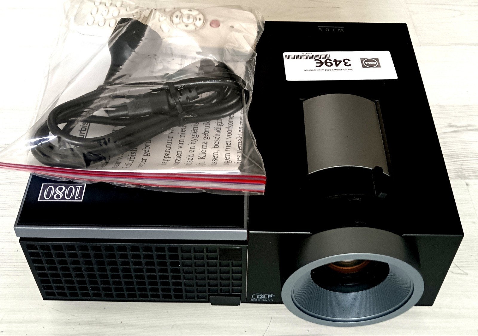 Dell HD beamer,4000 ansilumen,nieuwe lamp,hdmi,nieuwstaat, Ophalen of Verzenden, Refurbished