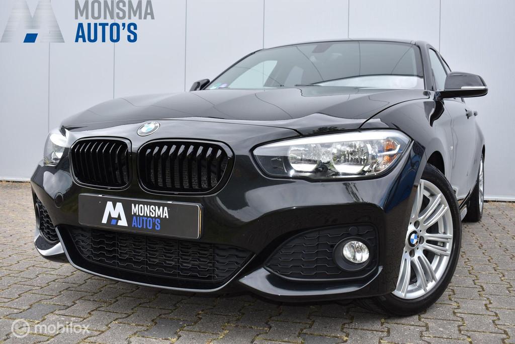 BMW 118i AUT. M-Sport Sapphirschwarz Airco Cruise Alcantara, Gebruikt, Alcantara, Zwart, Bedrijf