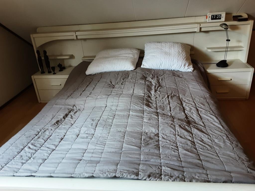bed met nachtkastjes, Huis en Inrichting, Slaapkamer | Bedden, Ophalen, Gebruikt, Wit, Tweepersoons