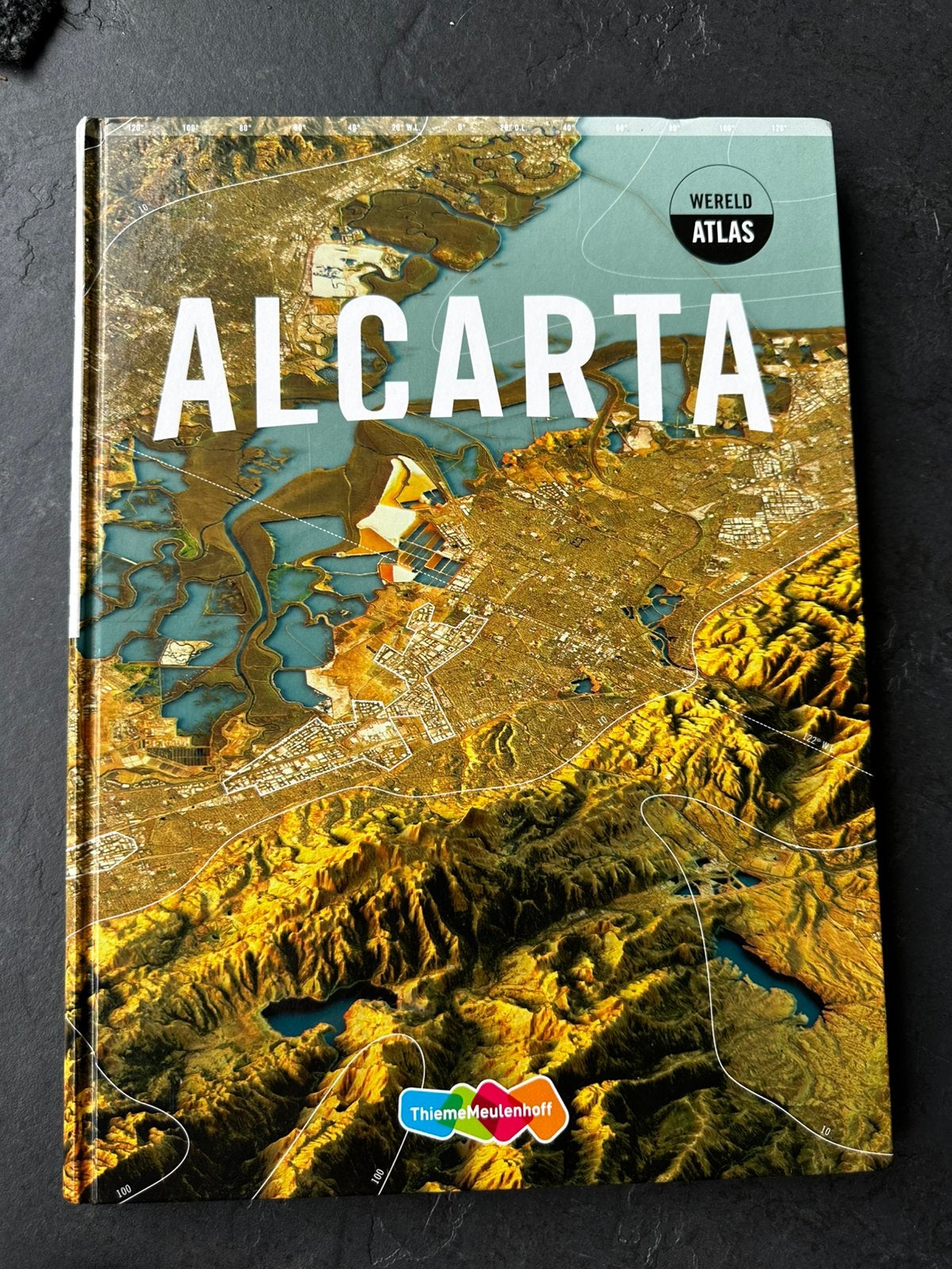 Alcarta wereldatlas editie 2018, Ophalen, Zo goed als nieuw, 2000 tot heden, Landkaart