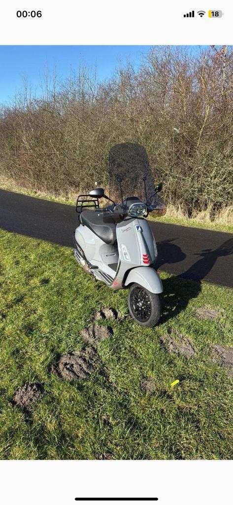 Vespa nardo grey grijs, Ophalen of Verzenden, Zo goed als nieuw