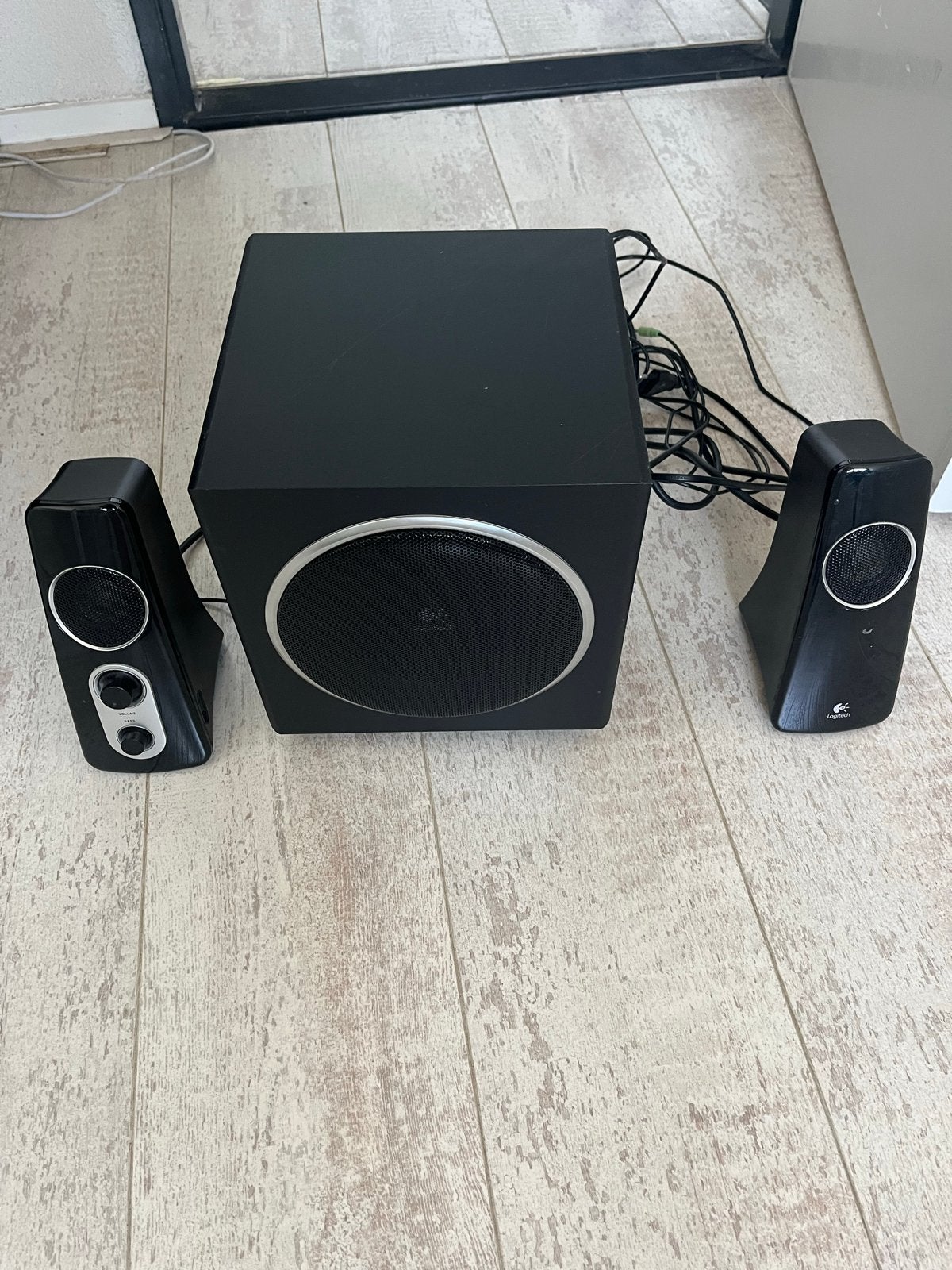 Logitech 2.1 Luidsprekerset met Subwoofer, Ophalen, Gebruikt, Audiokanaal 2.1
