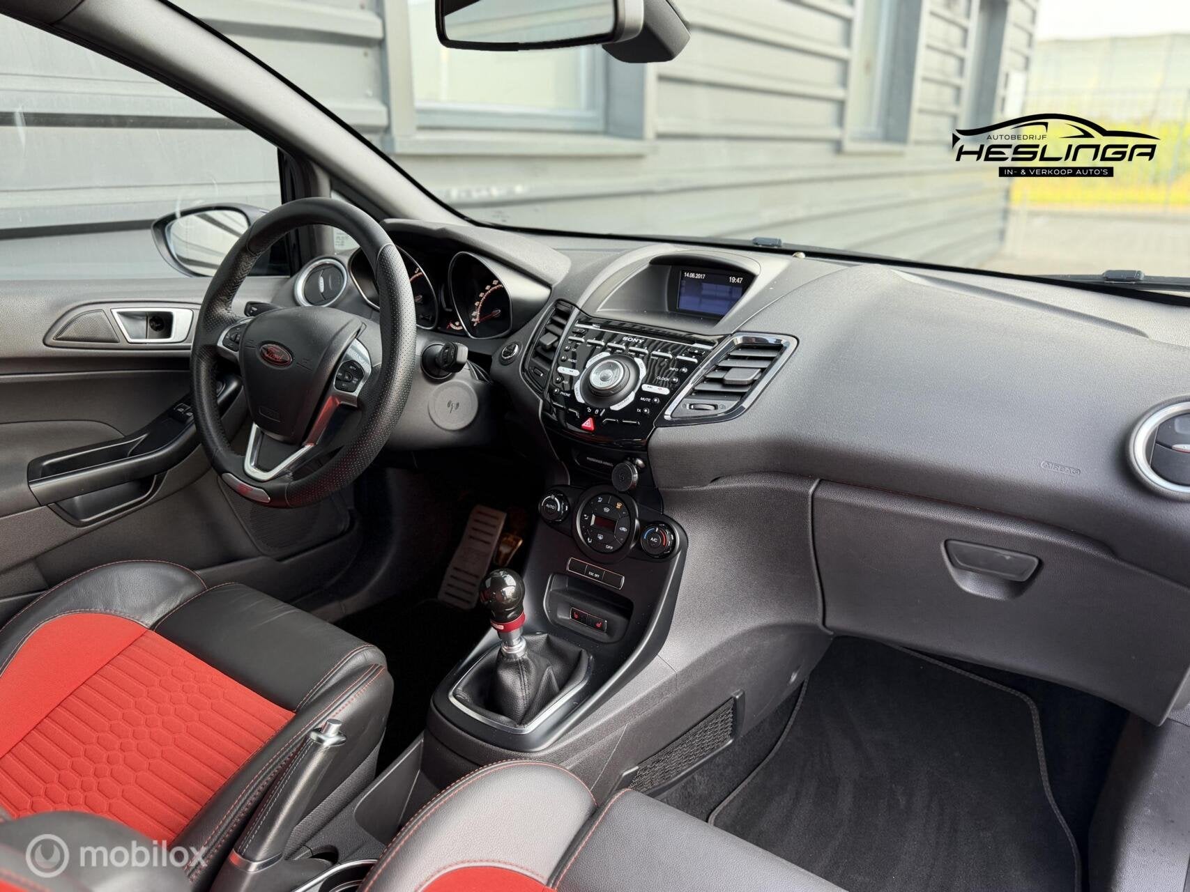 Foto 9 van Ford fiesta st-2 /Stoelverwarming / Cruise / 182PK