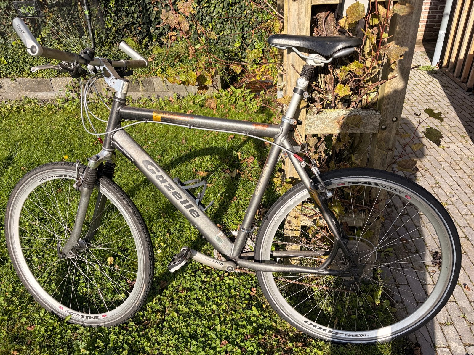 Gazelle Velddienst - Robuuste Trekkingfiets, Ophalen, Gebruikt, Velgrem, Versnellingen