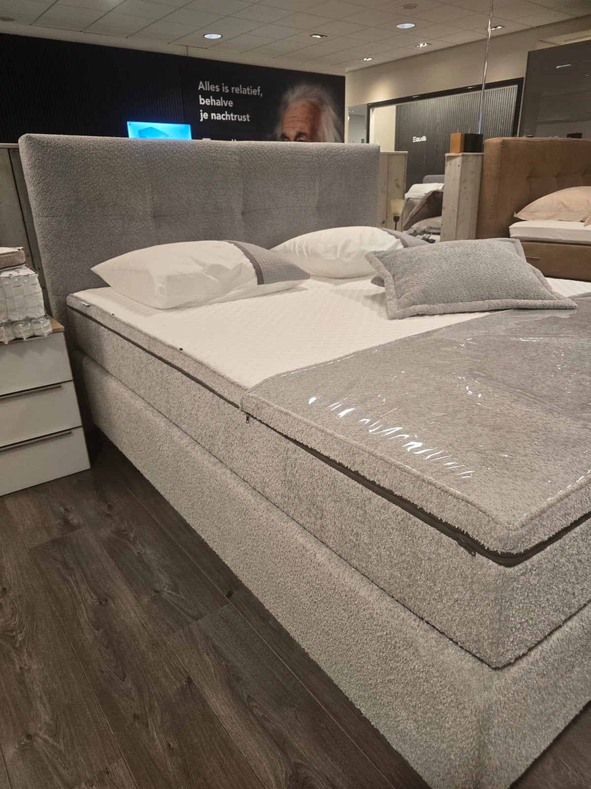 splinternieuwe exclusieve Aya boxspring 50% korting, 210 cm, Ophalen of Verzenden, 180 cm, Nieuw
