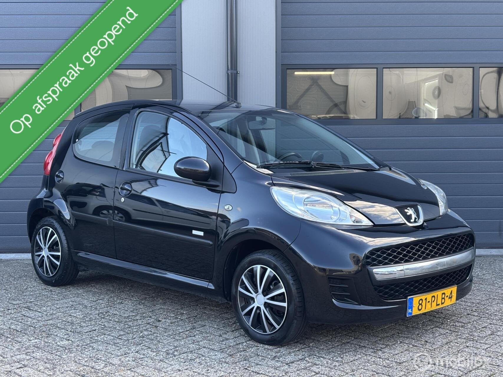 Peugeot 107 1.0-12V Millesim 200 Uitvoering _ NL Auto, Auto's, Voorwielaandrijving, Euro 5, 4 stoelen, Origineel Nederlands