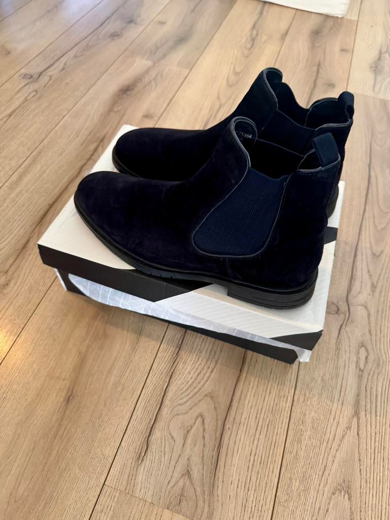 Vertice Chelsea Boots – Donkerblauw Suède – Maat 45, Blauw, Boots, Ophalen of Verzenden, Zo goed als nieuw