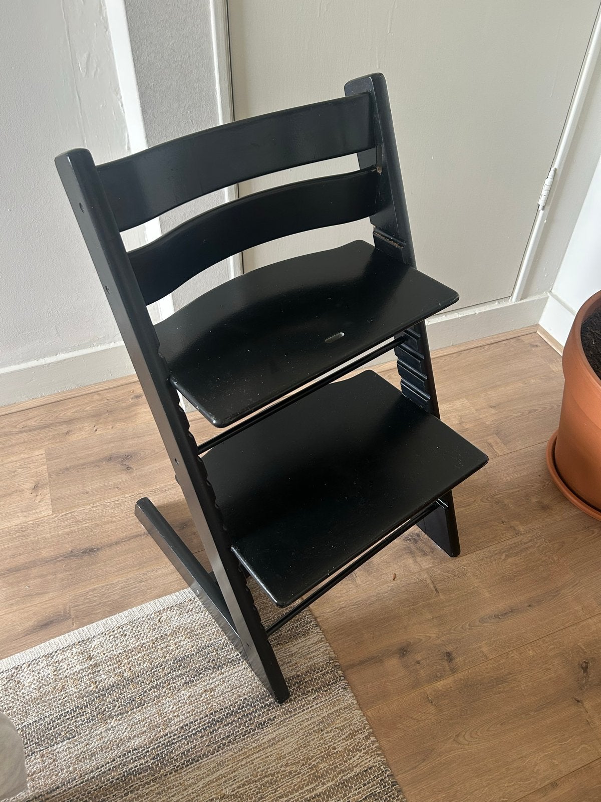 Stokke Trip Trap meegroeistoel - Zwart (geverfd), Ophalen, Gebruikt, Meegroeistoel, Aanschuifbaar