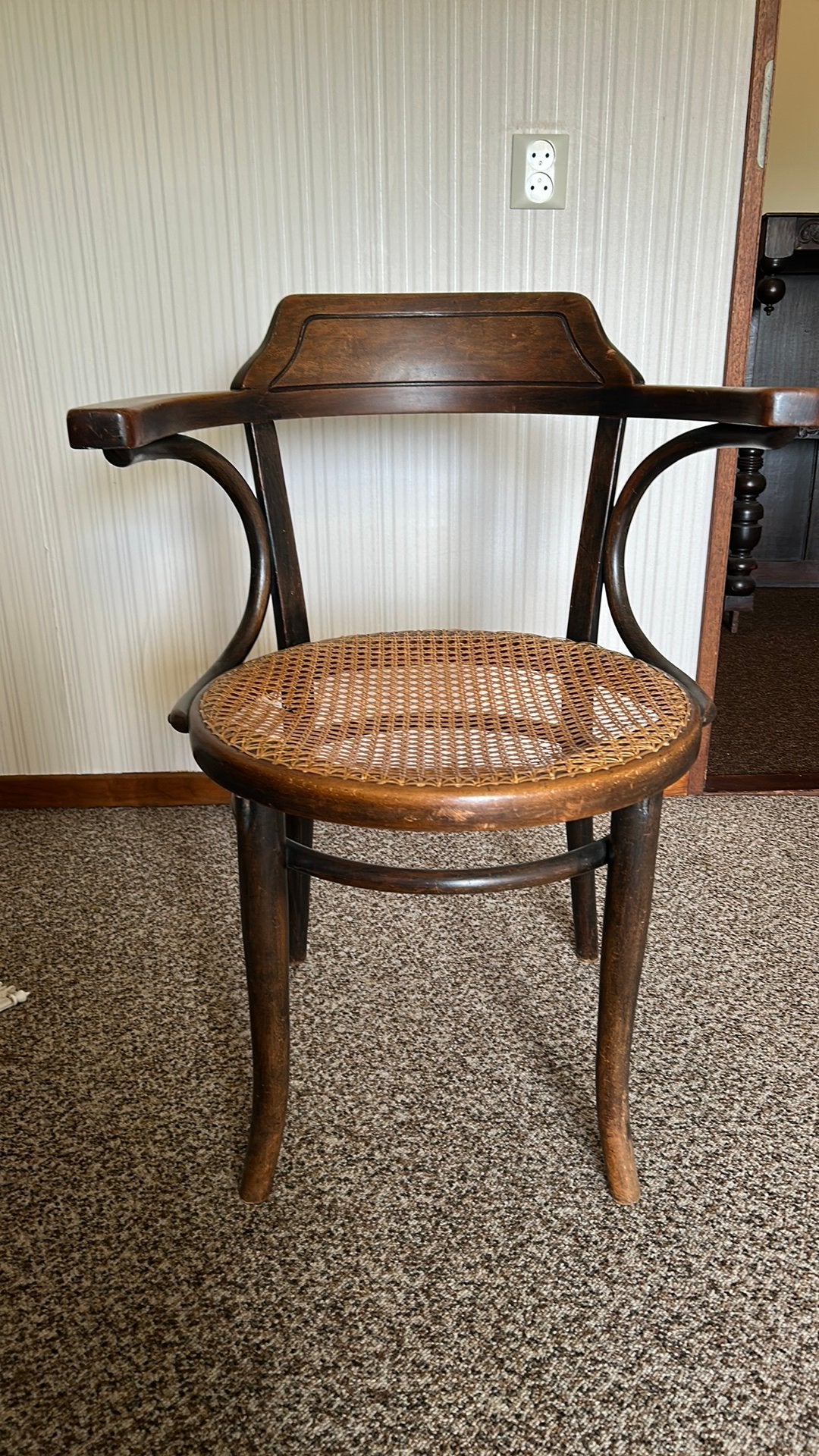 Antieke Thonet stoel met rotan zitting, Ophalen