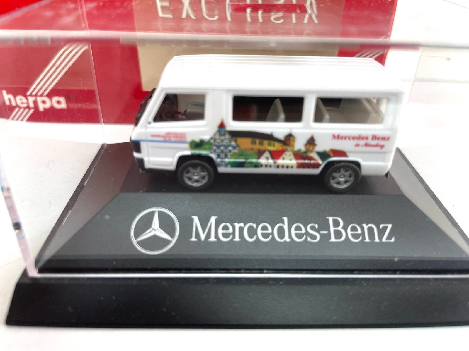 Herpa Mercedes-Benz Busje - Exclusief model, Ophalen of Verzenden, Zo goed als nieuw, Overige typen, Herpa
