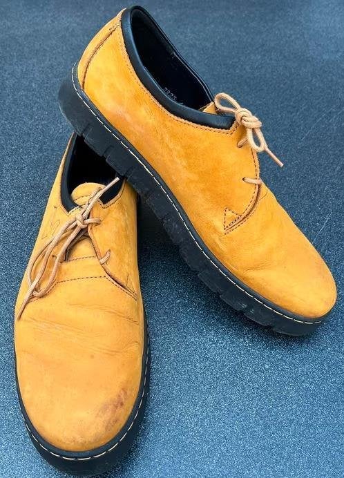 Wolky okerkleurige schoenen maat 42[v], Geel, Ophalen of Verzenden, Sneakers of Gympen, Zo goed als nieuw