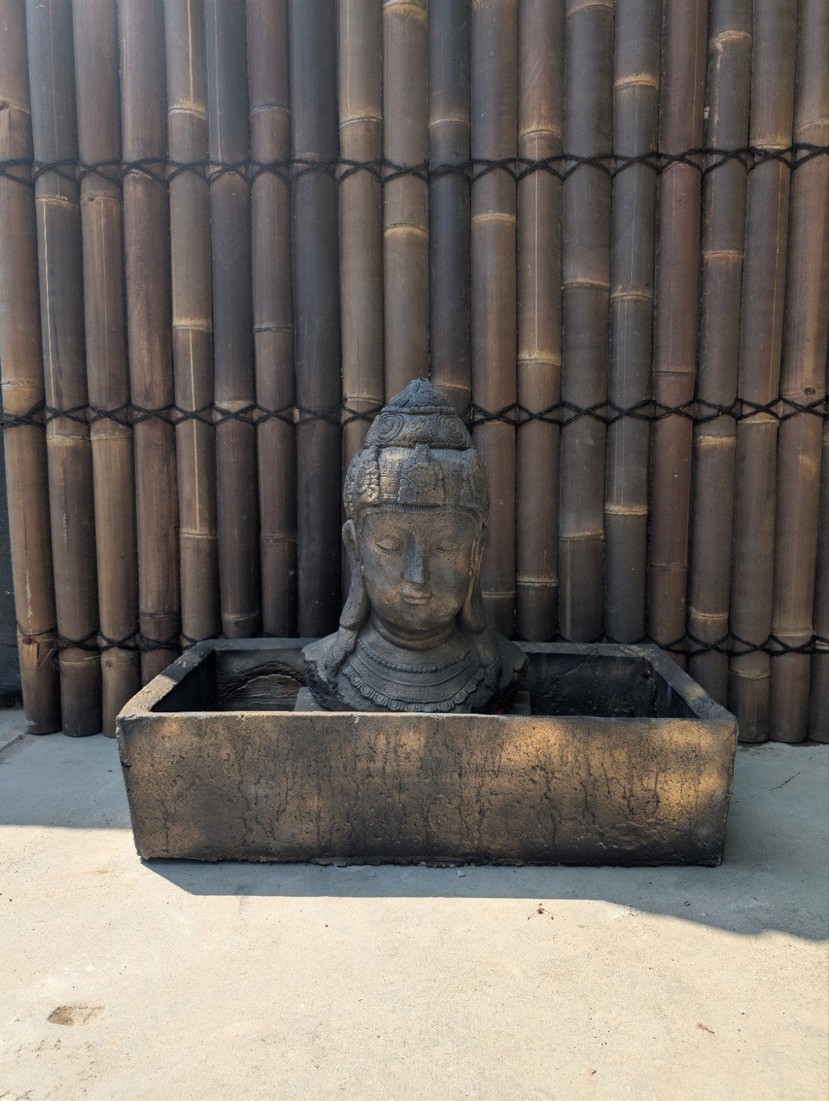 Mooie Geisha oosterse Buddha fontein water ornament beton, Tuin en Terras, Ophalen of Verzenden