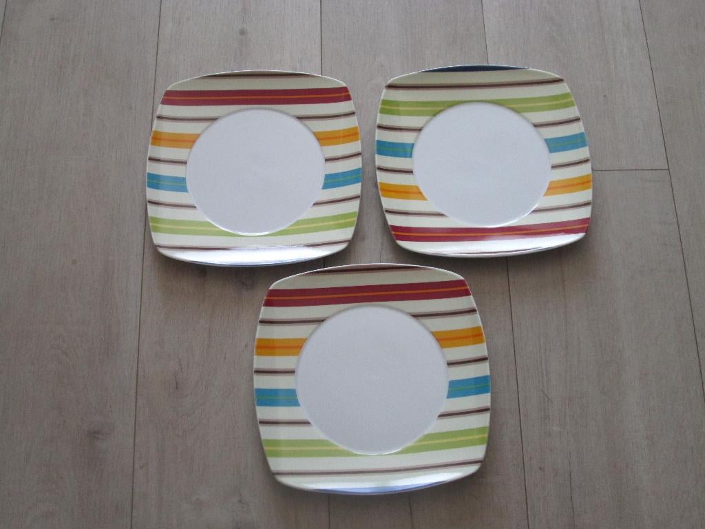 Vintage multiple choice 3 borden vierkant / streep, Huis en Inrichting, Keuken | Servies, Nieuw, Ophalen of Verzenden, Bord(en)