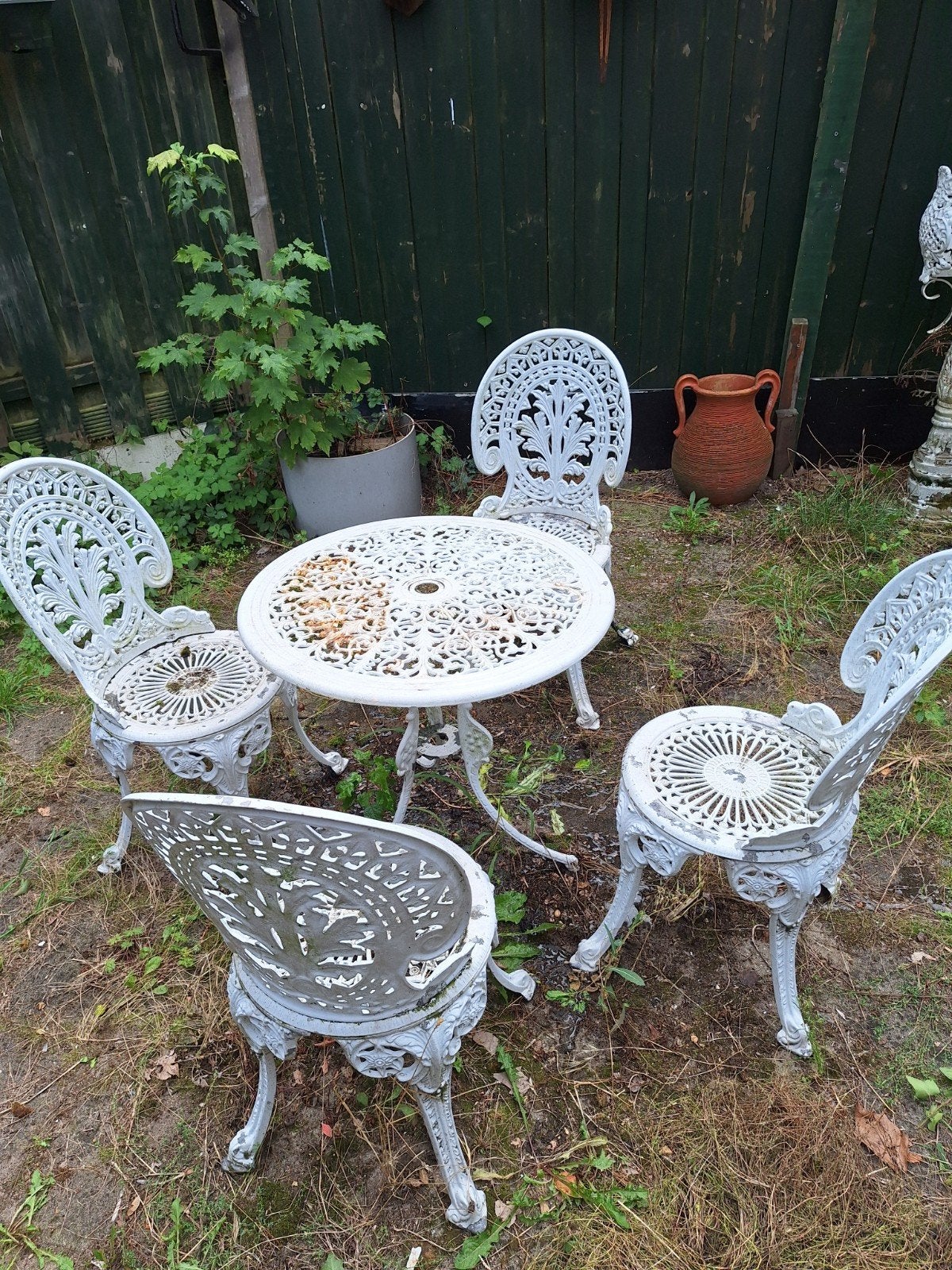 Sierlijke tuinset. Heeft verfje nodig., Tuin en Terras, Ophalen