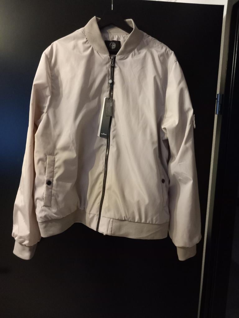 2 Stone Island jassen , Ghost edition,  nieuw met kaartjes, Ophalen of Verzenden, Nieuw, Overige maten, Grijs