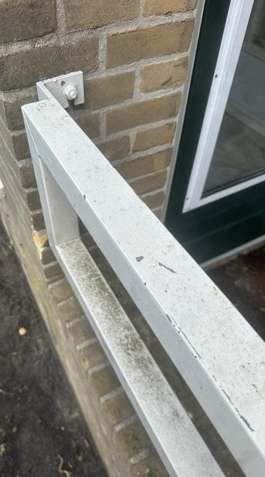 Balkonhek / metalen balustrade wit – 30 x 250 cm, Gebruikt, Hugos handel, Ophalen of Verzenden, Hugos handel