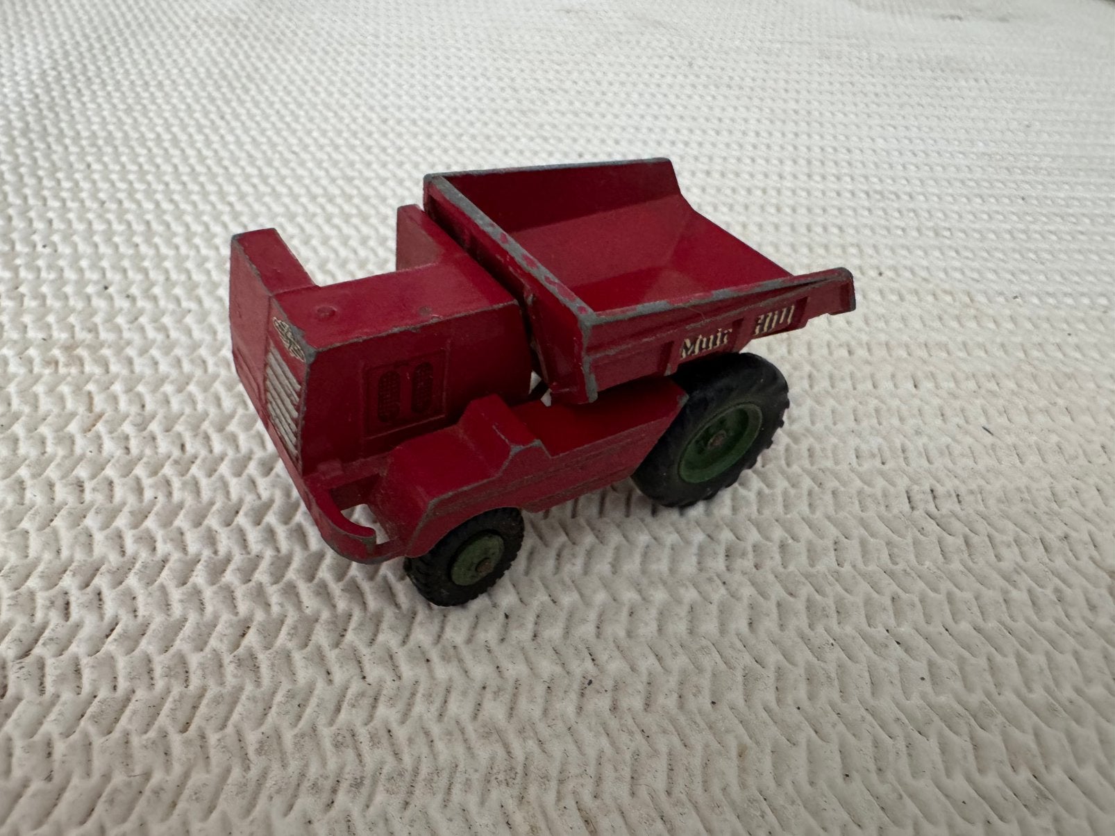 Matchbox kiepwagen. Bespeeld. Zonder chauffeur., Ophalen of Verzenden, Gebruikt, Tractor of Landbouw, Matchbox