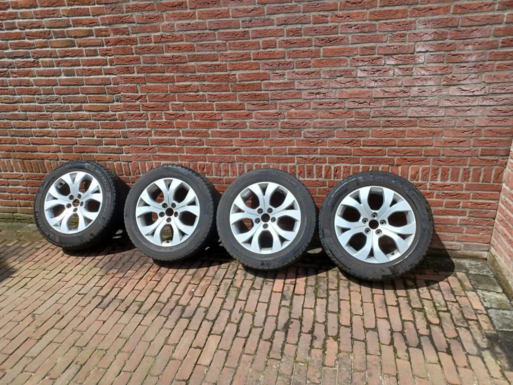 Lichtmetalen velgen met winterbanden, Ophalen, Gebruikt