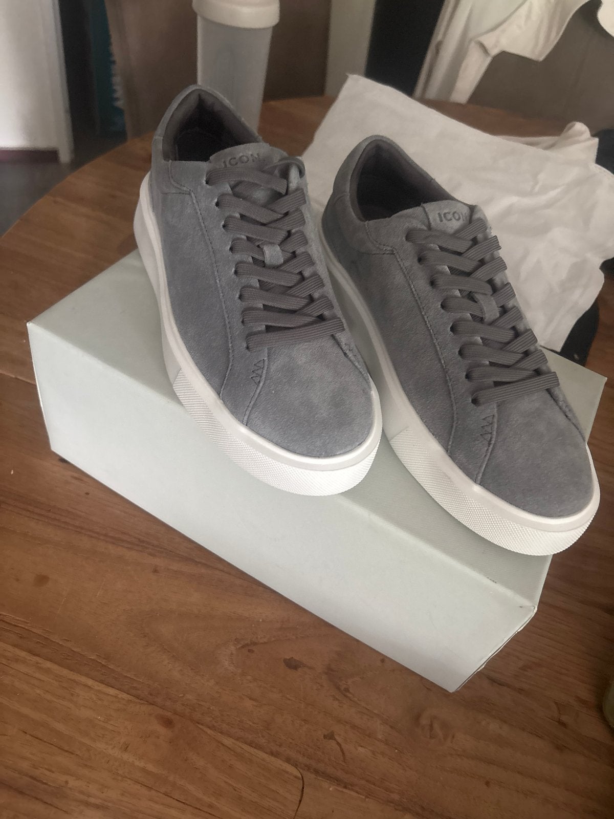 ICON. The Classic Suede Sneakers - Grijs, Ophalen, Nieuw, Overige kleuren, Sneakers of Gympen
