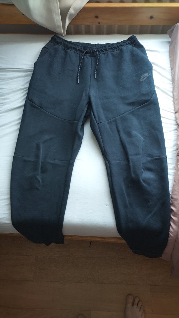 Nike tech fleece broek L, Maat 52/54 (L), Zwart, Nike, Ophalen of Verzenden