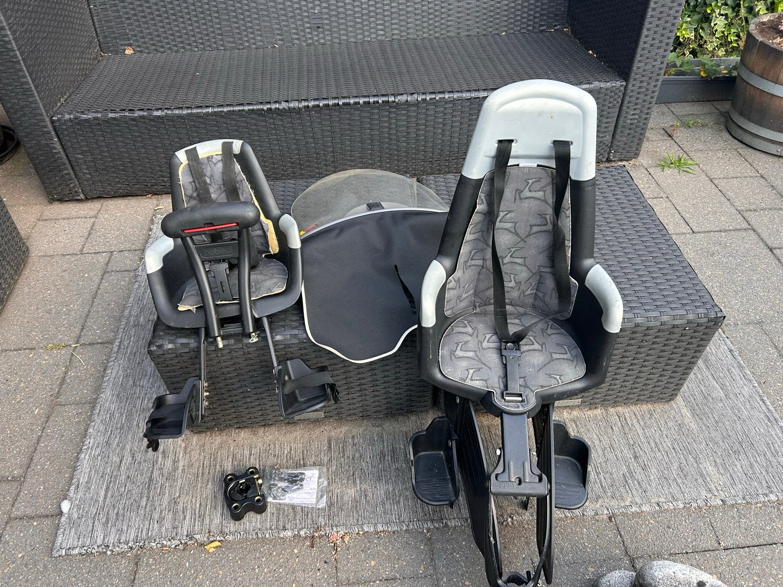 Bobike fietsstoeltjes (voor en achter) met windscherm, Fietsen en Brommers, Fietsaccessoires | Fietsstoeltjes, Ophalen, Gebruikt