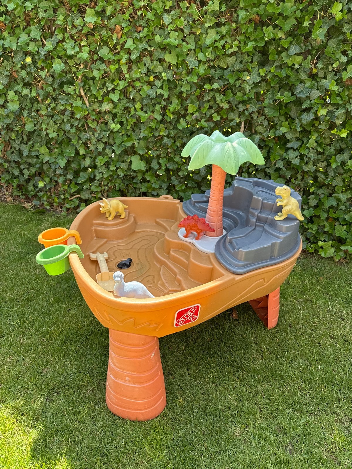 Step2 Zand en Watertafel Dino (incl accessoires), Kinderen en Baby's, Ophalen, Gebruikt