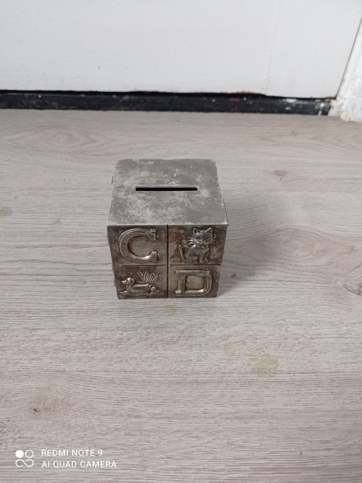 verzilverde ABC-kubus spaarpot. , Ophalen of Verzenden, Metaal of Blik